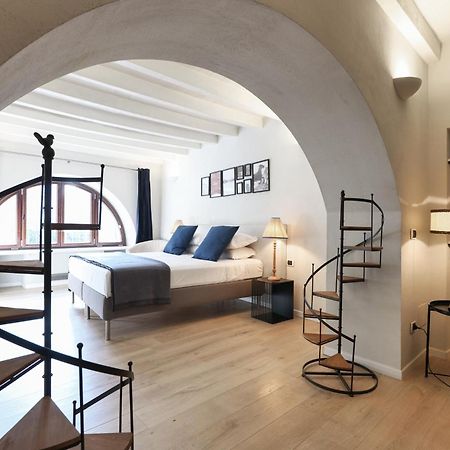 Elegant Rosales Apt. Milan Extérieur photo