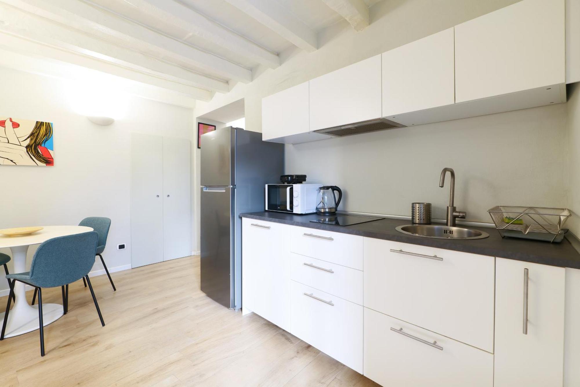 Elegant Rosales Apt. Milan Extérieur photo